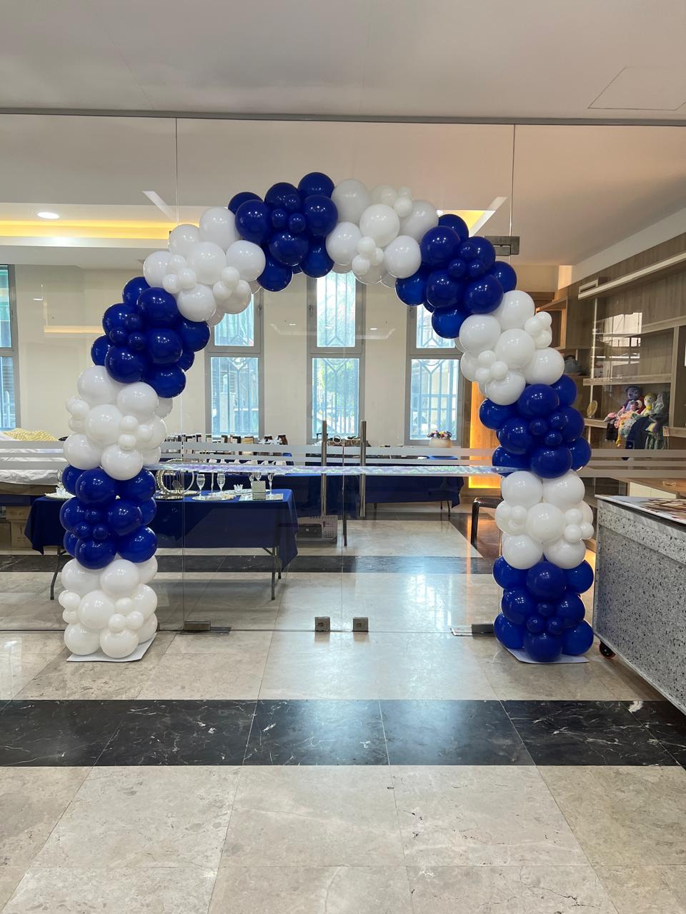 Arch Balloon Opening G.2