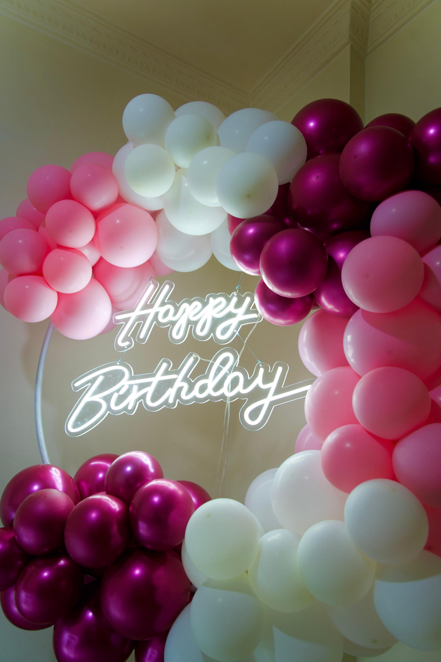 Birthday arrangement circle-S1