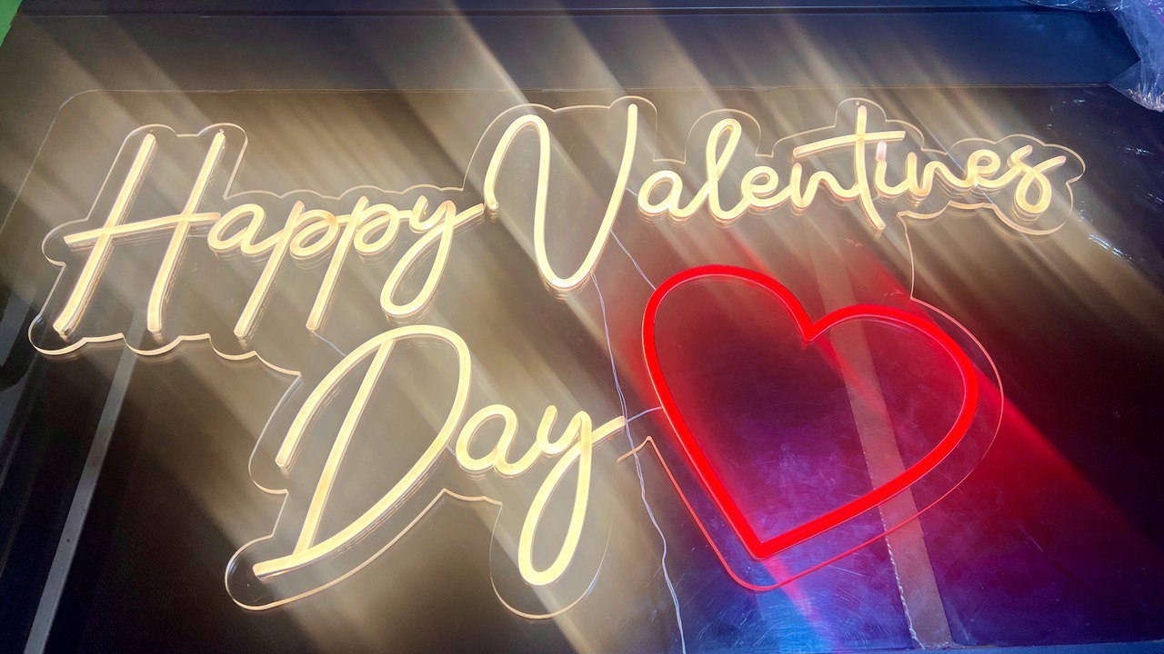 Rental Neon - Happy Valentines Day