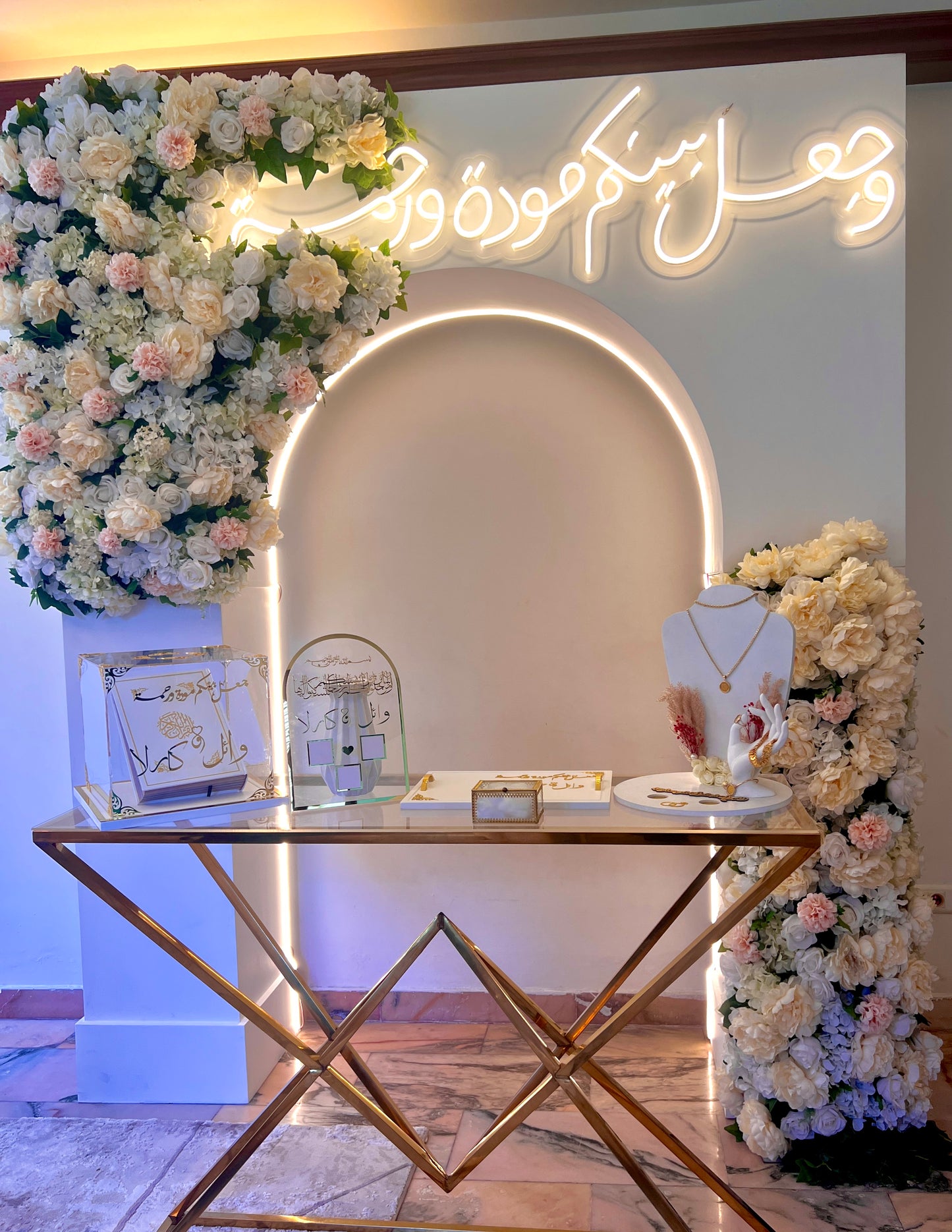 Engagement Decor ED3