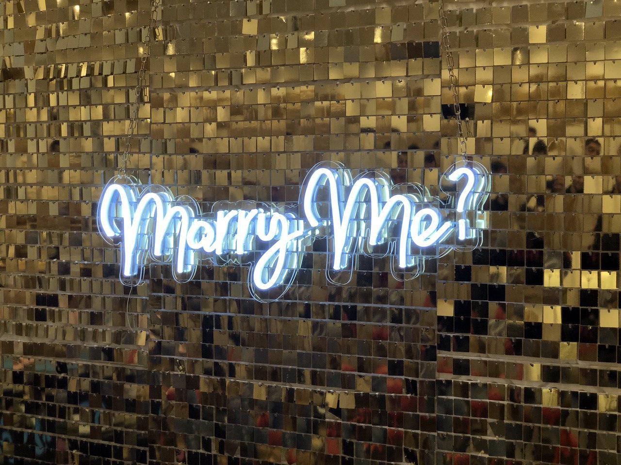 Rental Neon - Marry Me ?