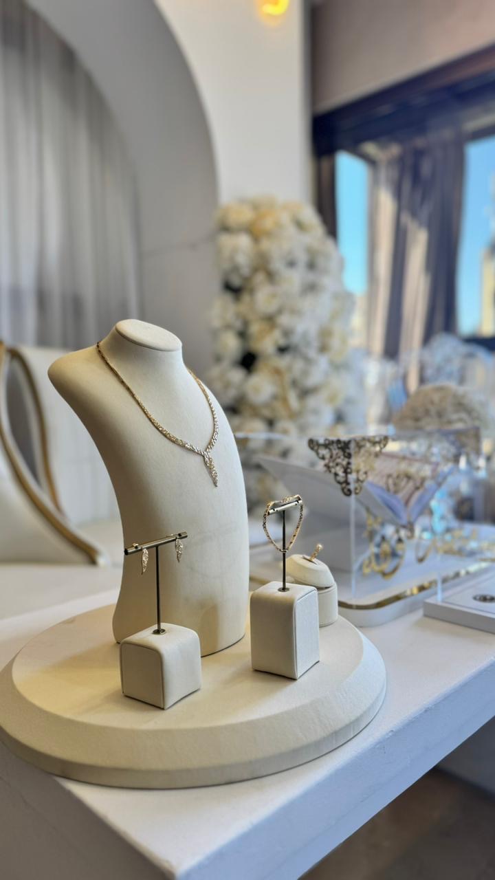 Engagement Decor ED50