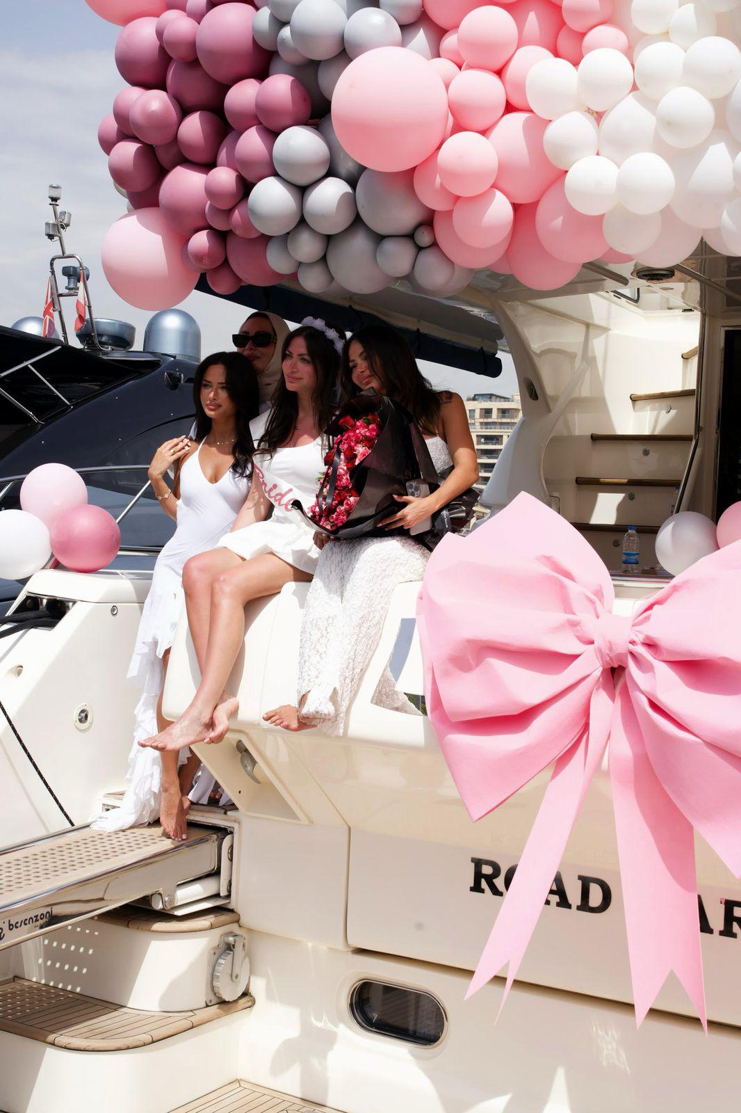 Bachelorette Party Decorations BR19