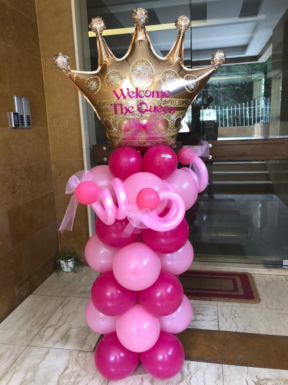 Welcome The Queen Arrangement