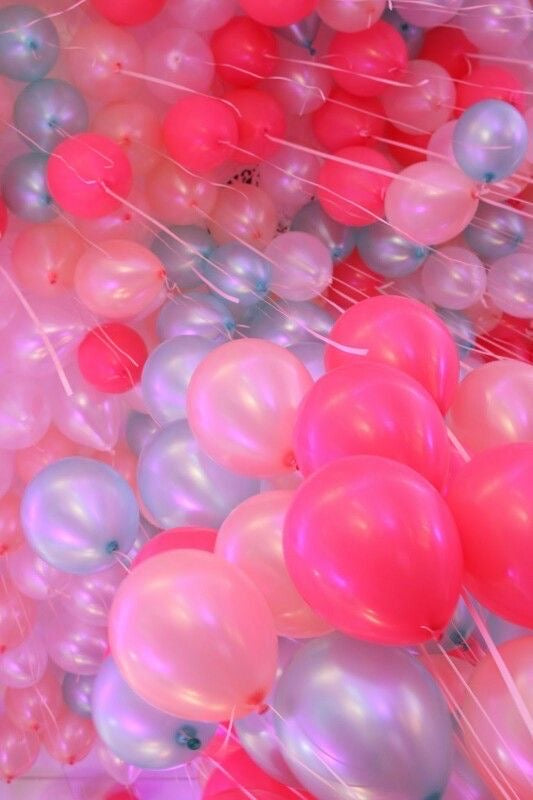 Shiny Pearl Fuchsia Balloon