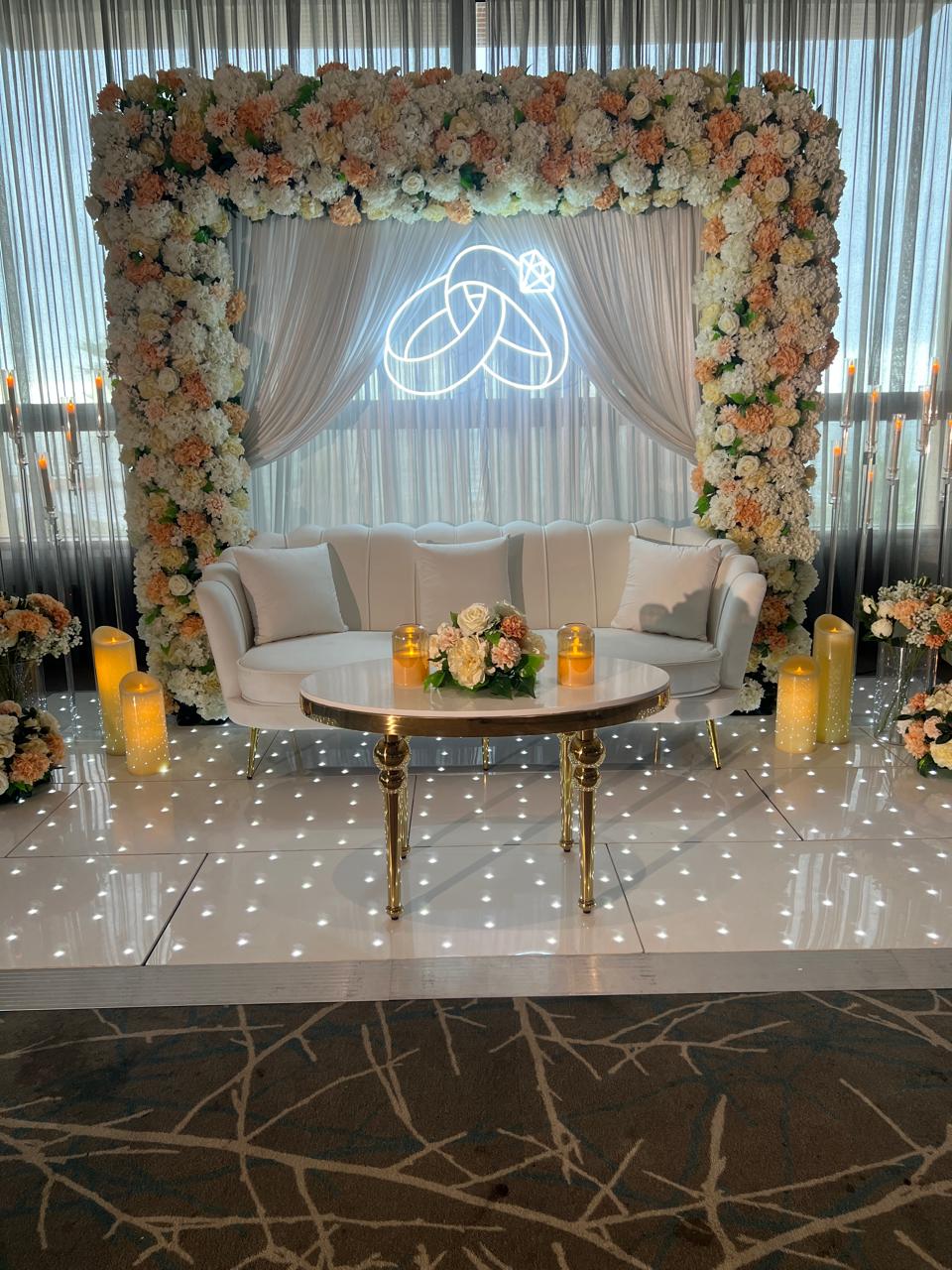 Engagement Decor ED77