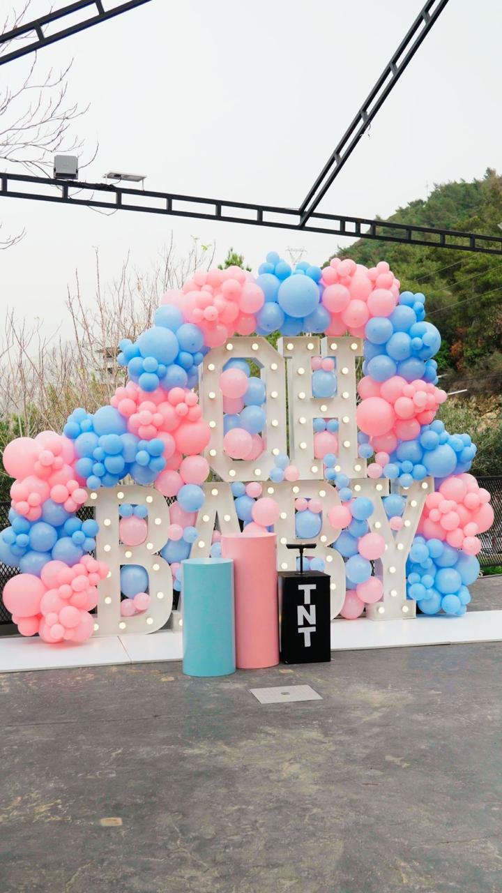 Gender Reveal Set - 11