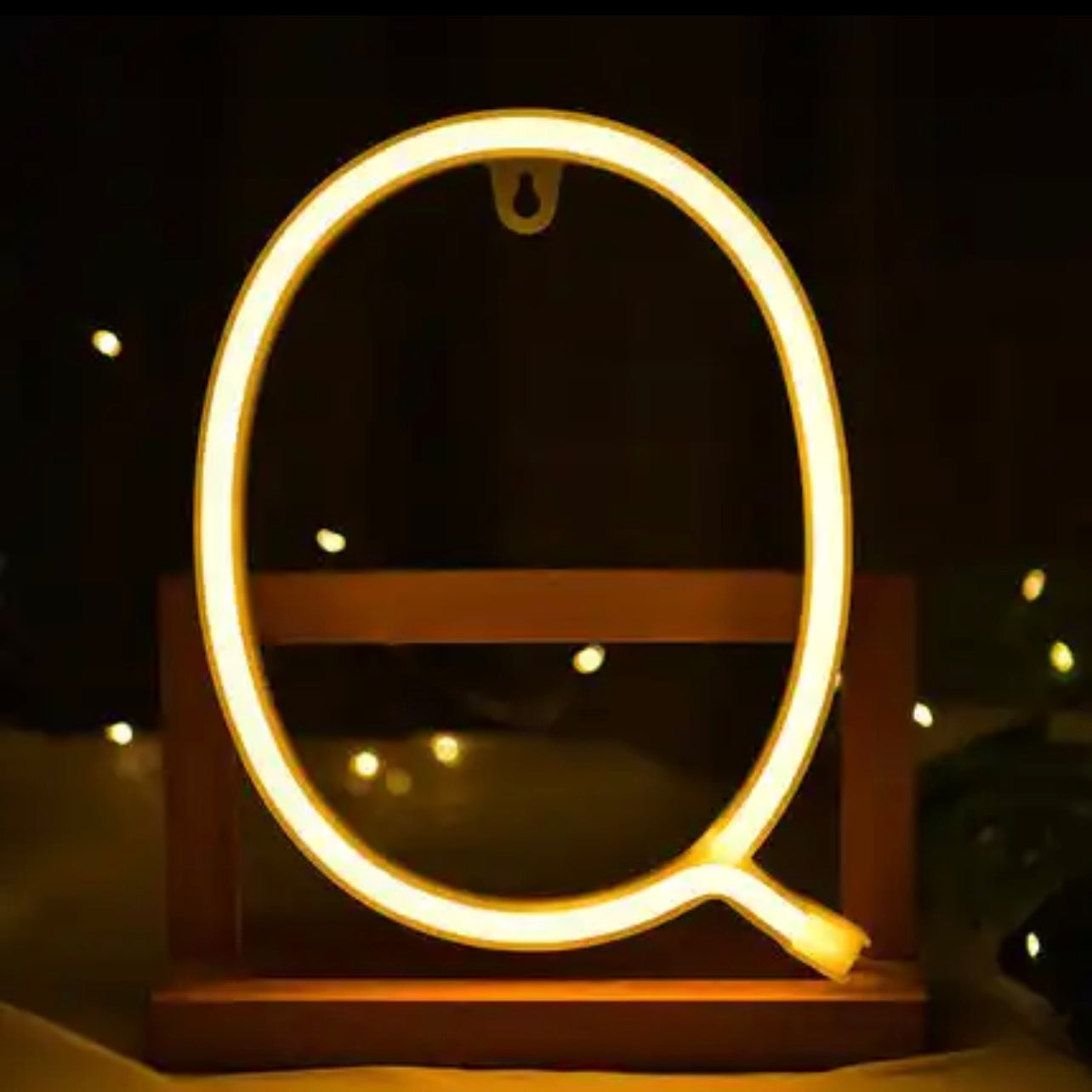 Rental Neon Letter Q