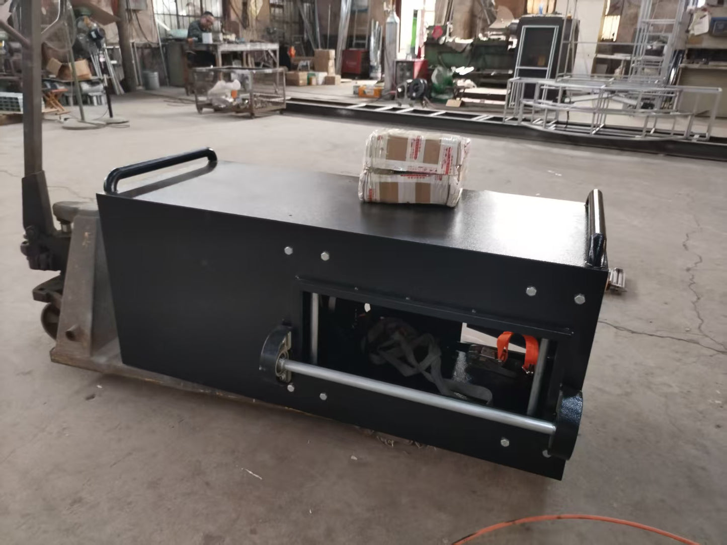 N459 Cloth Suction Machine With 6 Large Wheels