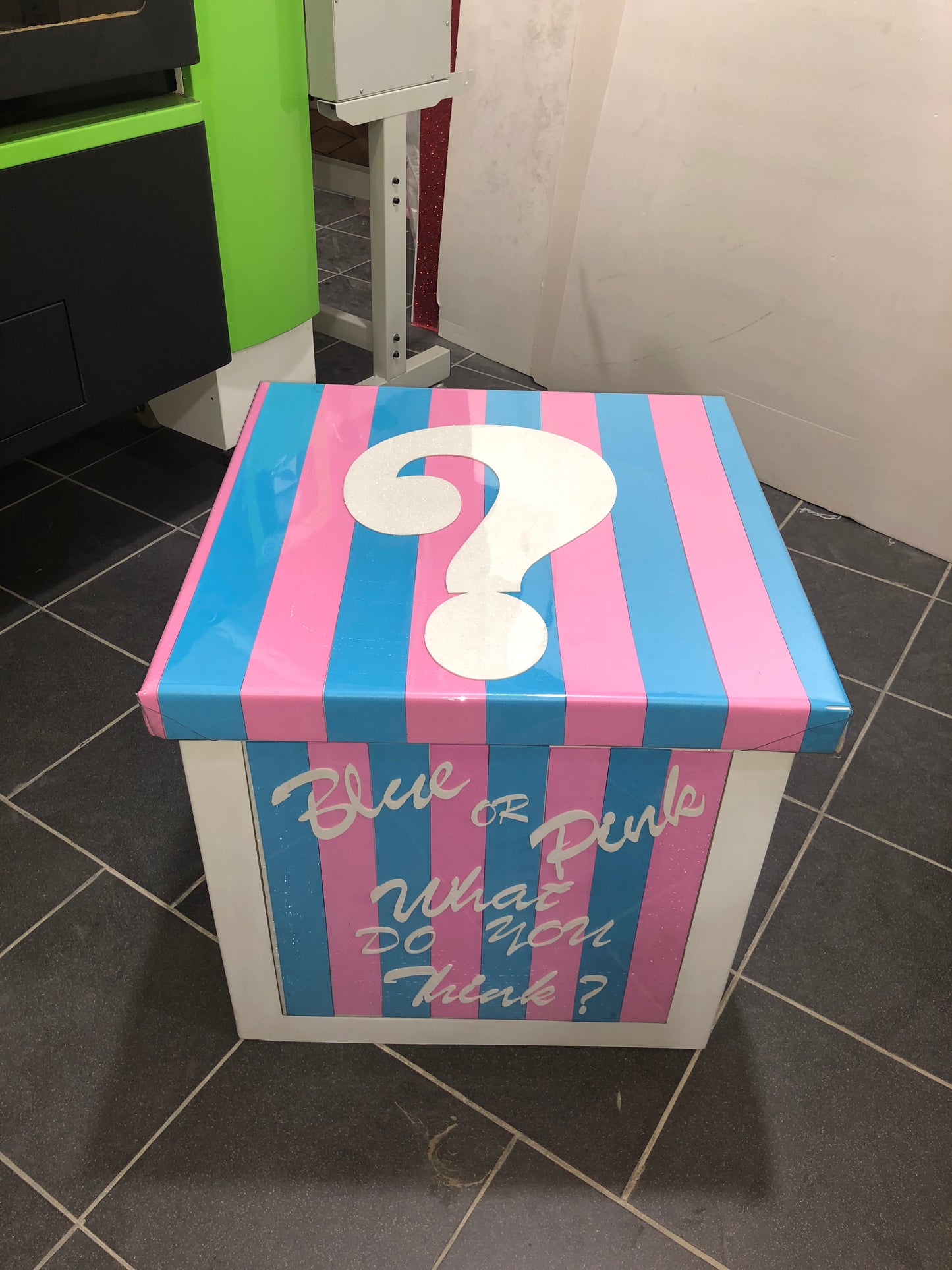 Gender Reveal-Box